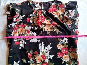 SHEIN ruffled Sleeve Floral Top