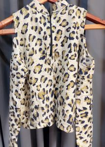 Indo Western Top And Skit Set