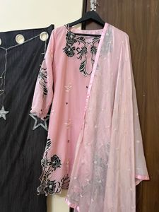 Elegant Pink Embroidered Salwar Suit