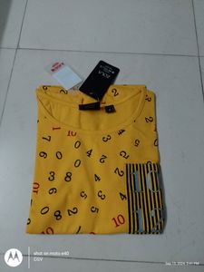 Women Tshirt With tag