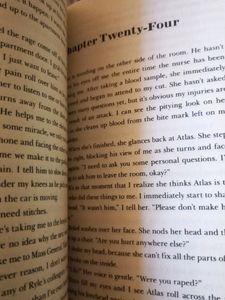 It Ends With Us - Colleen Hoover