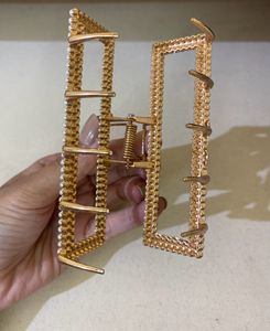 Golden Hairclaw