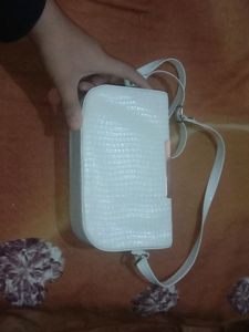 Fashionable Sling Bag For Women