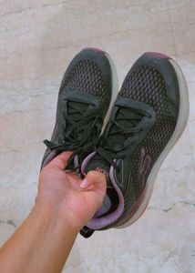 Skechers Max Cushioning Hyper Burst Running Shoes