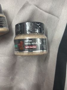 Body Scrub And Moisturiser Mini Packings
