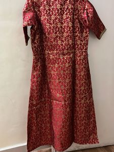 Elegant Red &amp; Gold Kurta Set