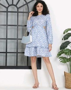 Peasant Sleeve Floral Layered Dress with Cut-Out W