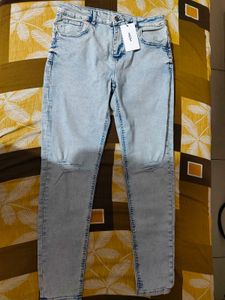 Nuon Women Ripped Jeans