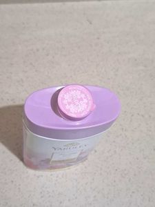 Yardley Fragrant Talc