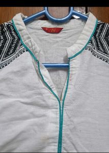 COMBO BRANDED KURTIS