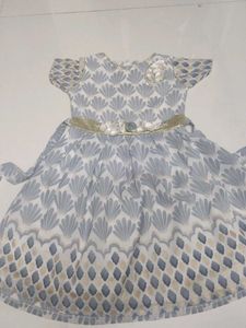 Frock Looks Simple And Elegant