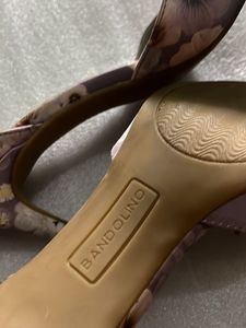 Bandolino Limited Heels