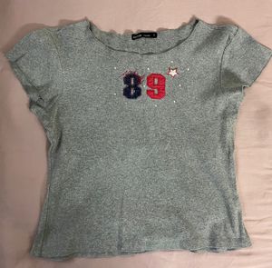 SALE ‼️Y2K T-shirt