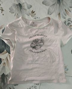 H&M Cute Casual Wear Tshirt
