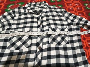 women's black check regular shirt