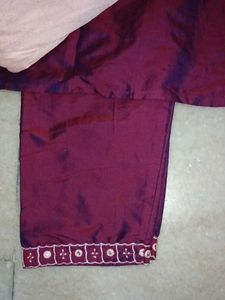 Nice Kurthi Set