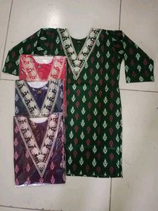 V-NECK SHORT KURTI
