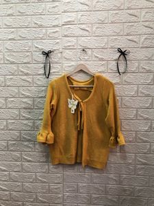 Style with swagidy 🎁 🌷Mustard Cardigan wit