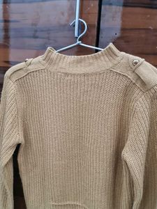 Woolen Sweater Size L