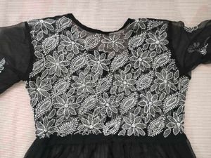 Black Embroidered Chikankari Kurti