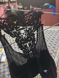 Black Lace Back Tank Top With Arms Cover