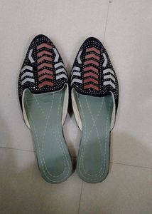 Flats For Women