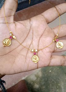 Elegant Gold Necklace