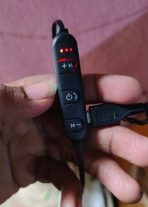 Pack Of 2 Bluetooth Headphones, Realme+Branded