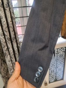 Men&#39;s Navy Blue Suit