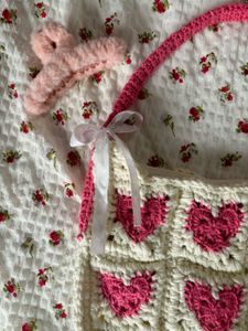 Cute Crochet Heart Shoulder Bag!