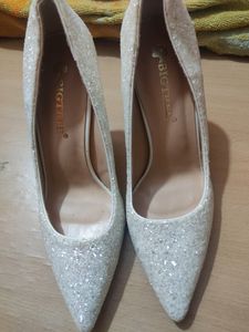 Bigtree White Sequins Heels😍😍