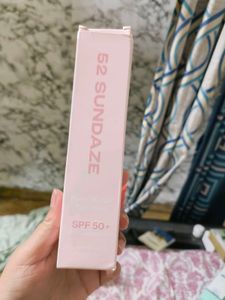 52 Sundaze Rosewater &amp; Vitamin C Sun Mist
