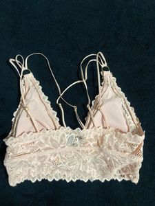 Lace Bralette - Soft &amp; Elegant Lingerie