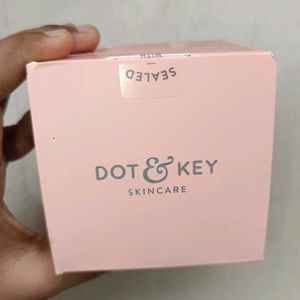 GLOW REVIVING VITAMIN C PINK CLAY MASK
