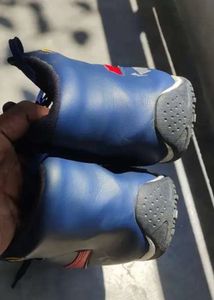 Selling PUMA shoes Farari Edition