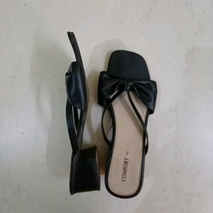 Black Bow Tie Comfort Slides