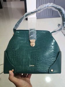 Stylish Green Handbag