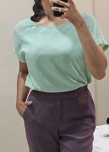 LOWERED PRICE𓇚aesthetic Green Top