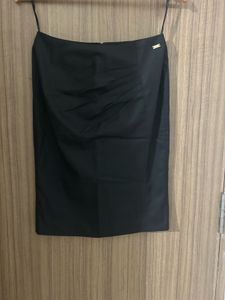 Chic Black Pencil Skirt