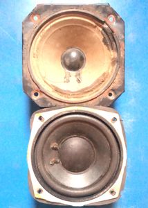 🌟💥Two 20 W powerfull speakers in good condition.