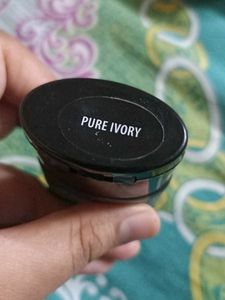 Iba Waterproof Liquid Foundation