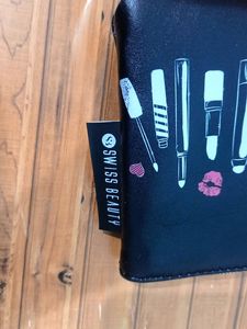 Swiss Beauty Black Cosmetic Pouch Brand New