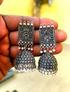 Silver Jhumka Earrings