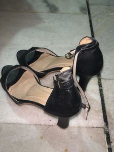 Black Stilletoe Heels