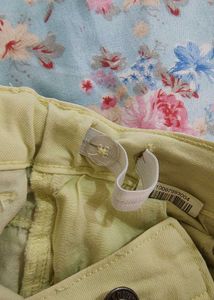 Yellow Solid Shorts (Size 5 to 6 Year)