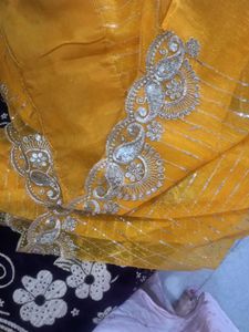Saree With Blouse Fabric