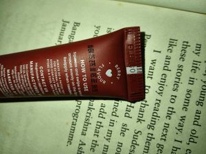 Foxtale Brightening Lipbalm SPF30