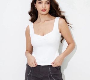 SAVANA Side Slit Sleeveless Top