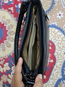 Classy Handbag With Wallet