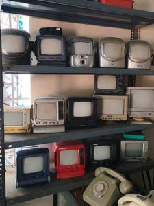 Vintage Portable TV/Radio (Not Working)